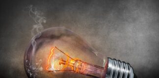 Dlaczego dym z kominka się wraca do domu?