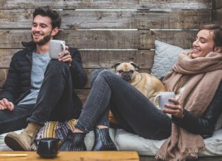 Jak składać ubrania by się nie pogniotły?