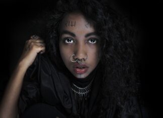 Jak zrobić więcej miejsca w szafie?