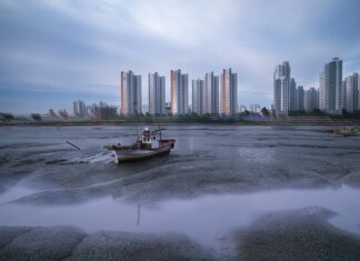 Co warto wyjąć z auta przed złomowaniem?