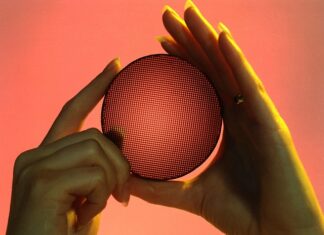 Czy Mitsubishi Carisma ma katalizator?